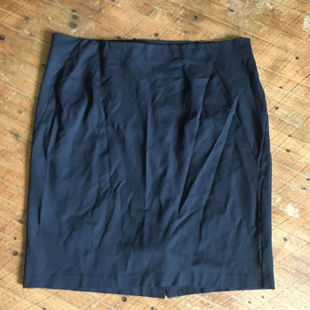 Lane Bryant black size 22 pencil skirt